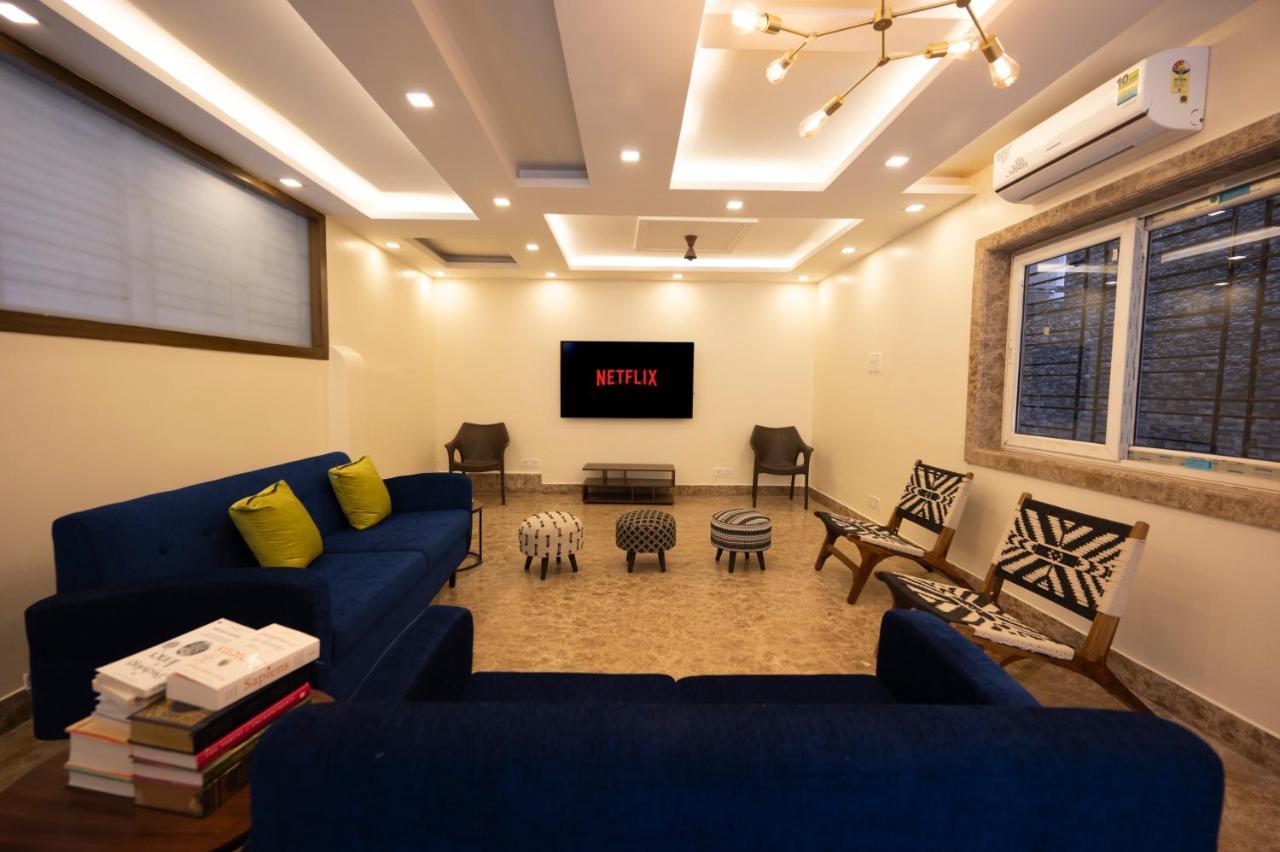 Lakeside Suites Calcutta  Esterno foto
