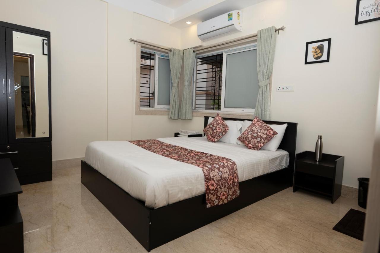 Lakeside Suites Calcutta  Esterno foto
