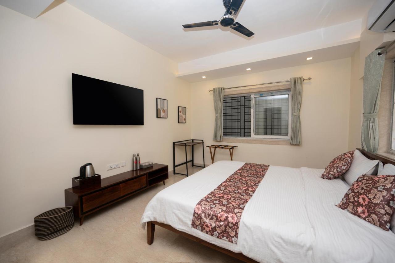 Lakeside Suites Calcutta  Esterno foto