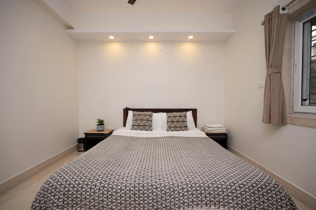 Lakeside Suites Calcutta  Esterno foto