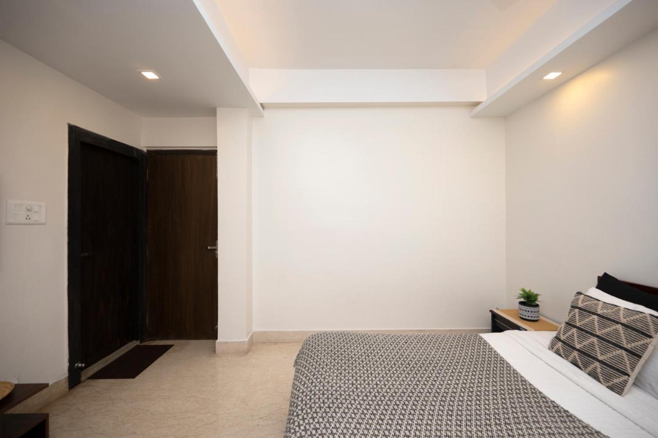 Lakeside Suites Calcutta  Esterno foto